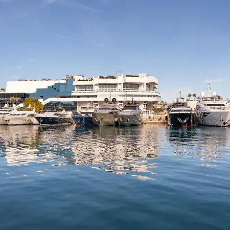 Botel Voilier Luxe Face Au Palais *